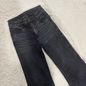 American Eagle Super Hi-Rise Flare Jean 000 Short